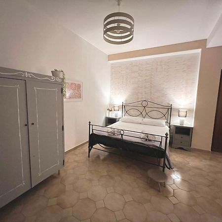 Casa Vacanze "Sautufao" Santa Venerina Luaran gambar