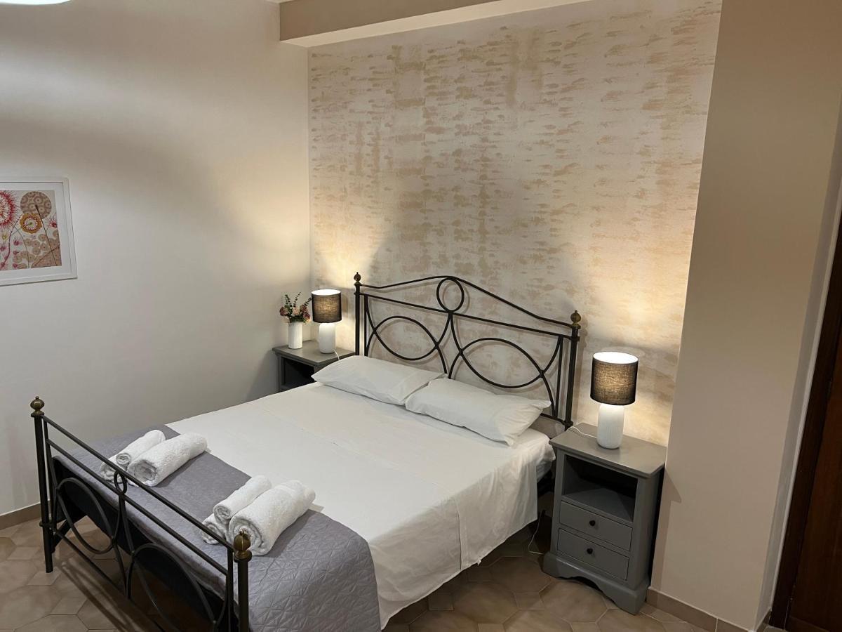 Casa Vacanze "Sautufao" Santa Venerina Luaran gambar
