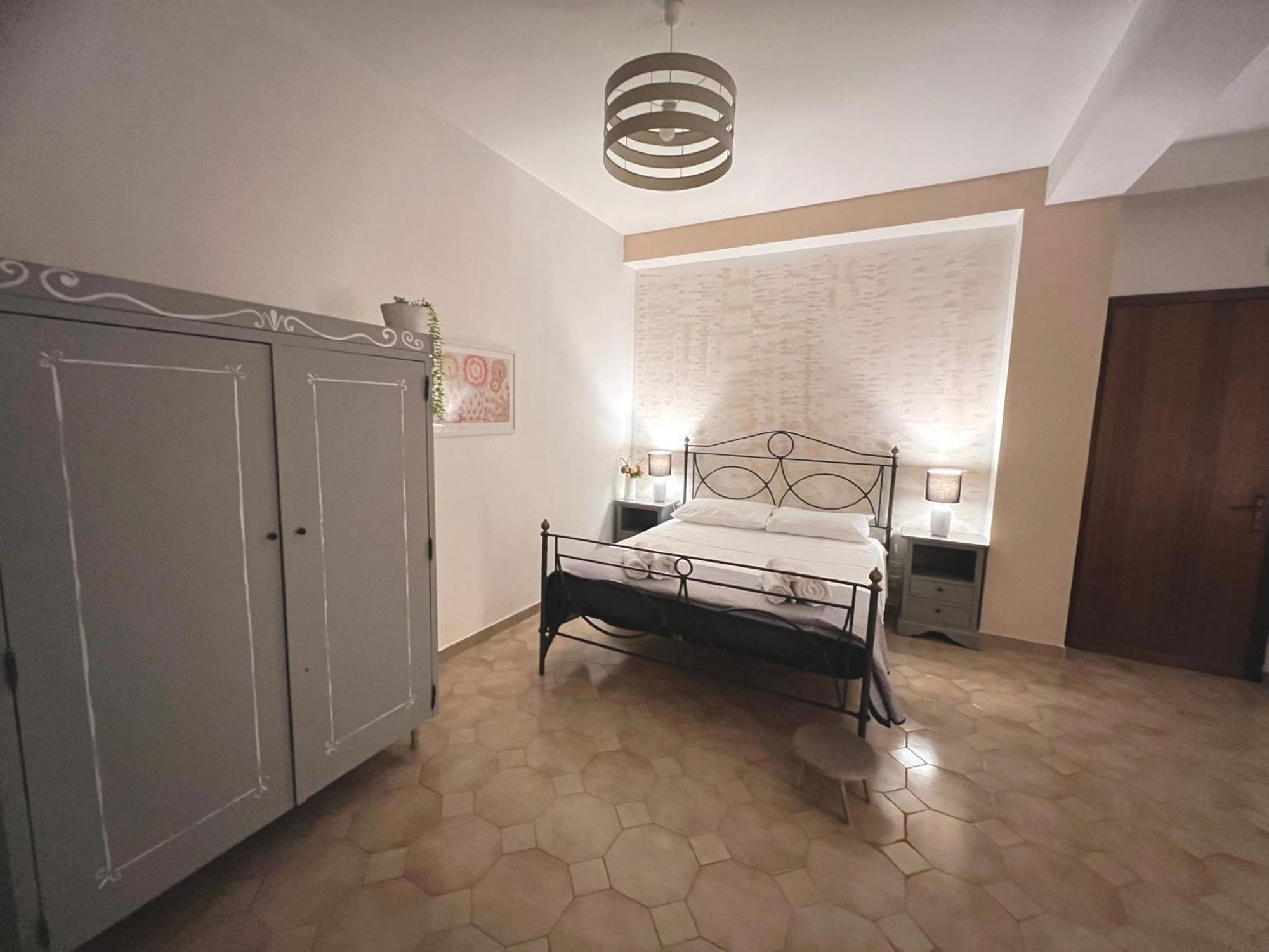Casa Vacanze "Sautufao" Santa Venerina Luaran gambar